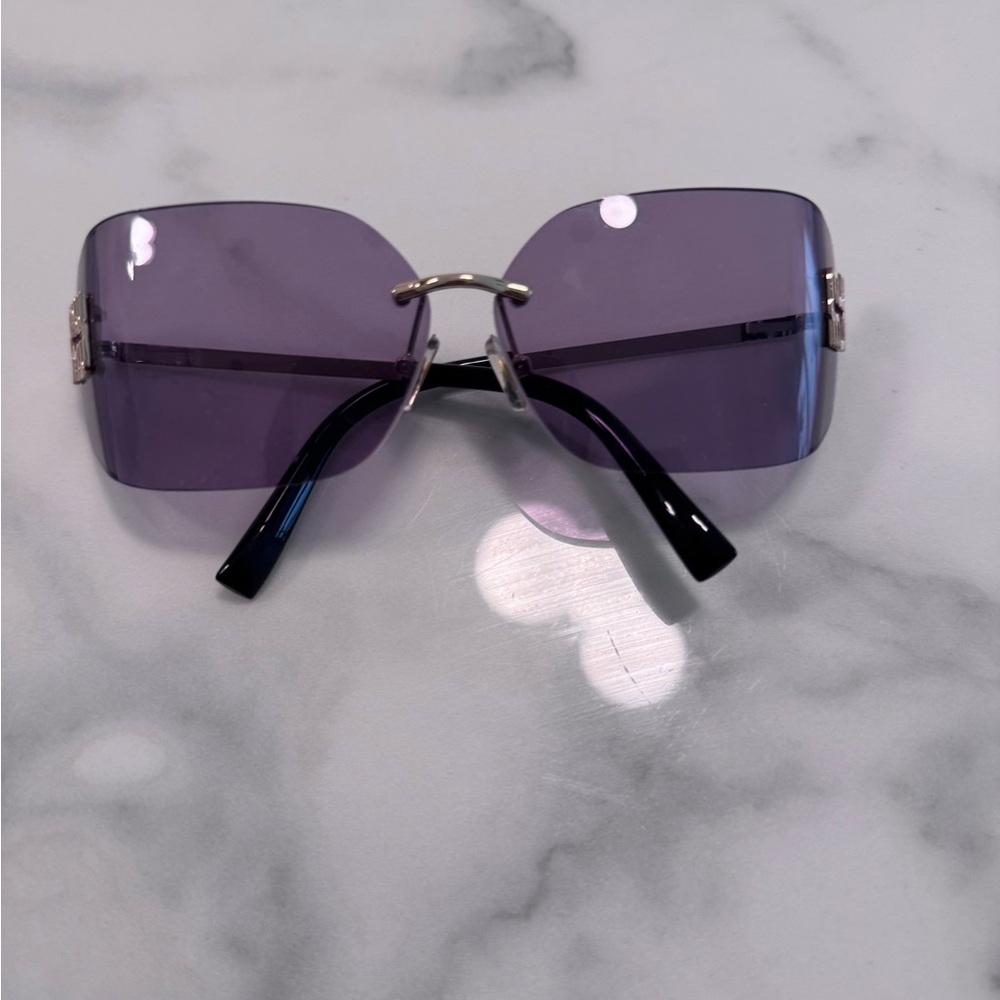 Gold-Tone Temple Purple Rimless Shield Sunglasses
